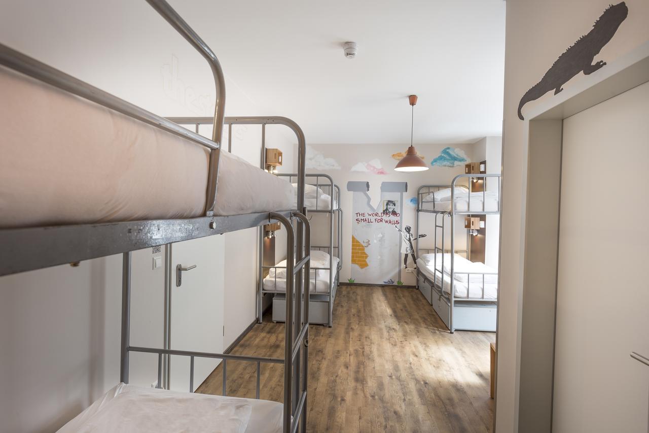Bed 6-Bed Mixed Dormitory Room